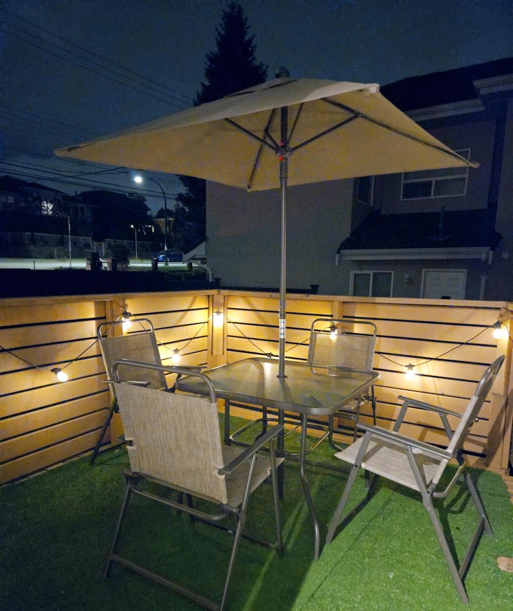 Cozy Stylish Black & White Design Room In The Heart Of Vancouver! Private Parking, Self Check-In & Just 4 Mins To Metrotown! מראה חיצוני תמונה